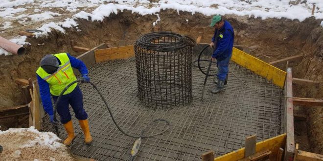Foto: Kakanjski cement i beton u temeljima jarbola najveće zastave države Bosne i Hercegovine (Hum, Sarajevo)