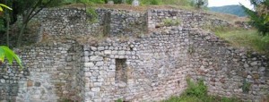 Ostaci vladarskog dvora u Kraljevoj Sutjesci